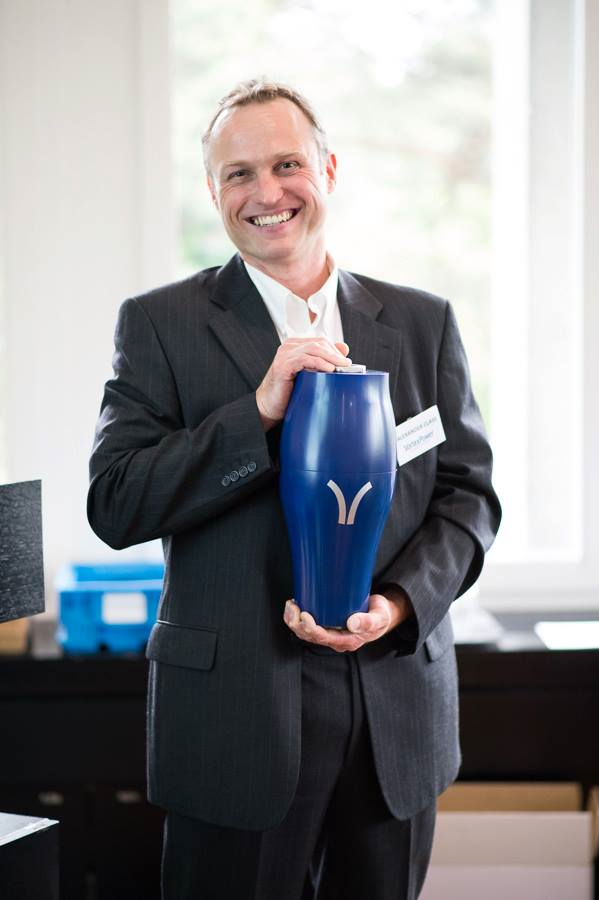 Alexander Class, Entwickler und Autor